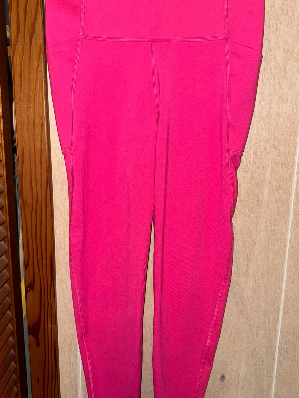 Gap Women’s High-Waist Hot Pink Active Leggings